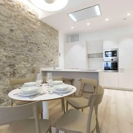 The Collection - Buen Pastor Iii * Сан-Себастьян