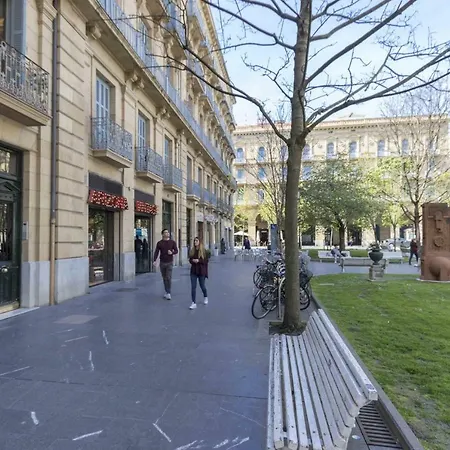 The Collection - Buen Pastor Iii * San Sebastián