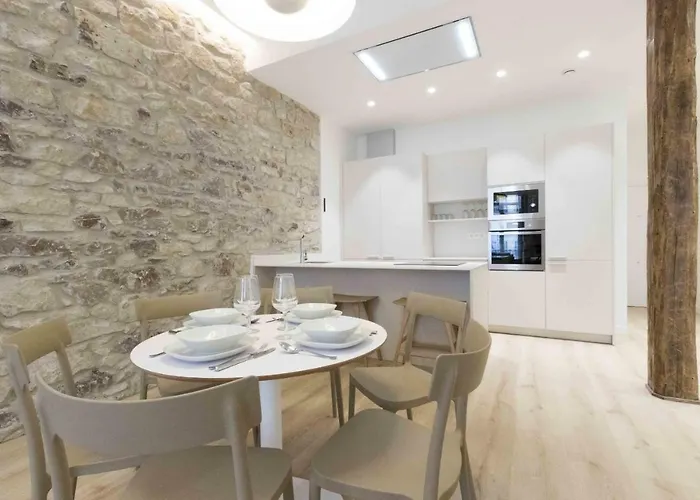 The Collection - Buen Pastor Iii * サン・セバスティアン